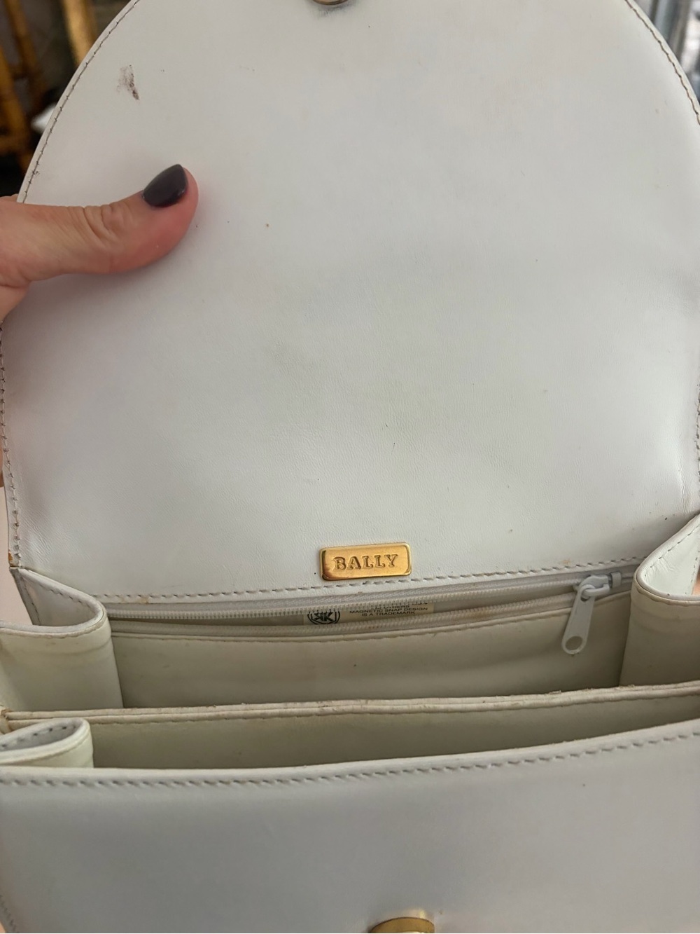 White Leather Bally Crossbody Bag with Gold Hardware - Picture 10 of 10